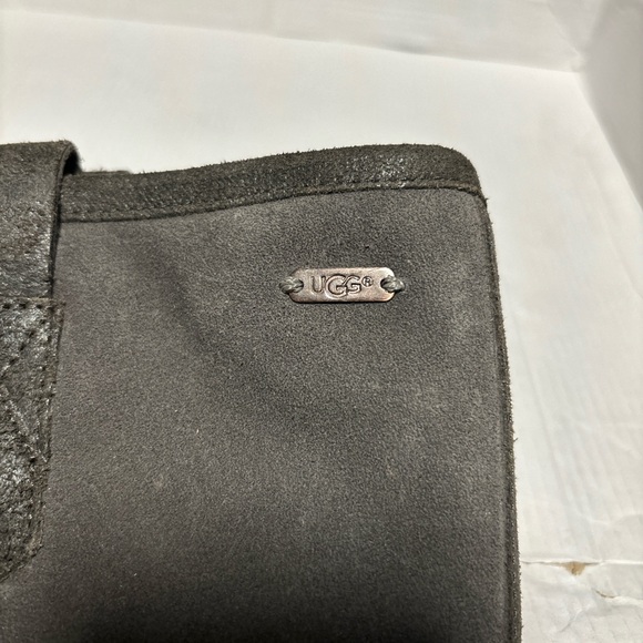 UGG boots - Picture 3 of 4